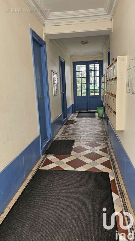 Photo 2 - Appartement à PARIS-18E