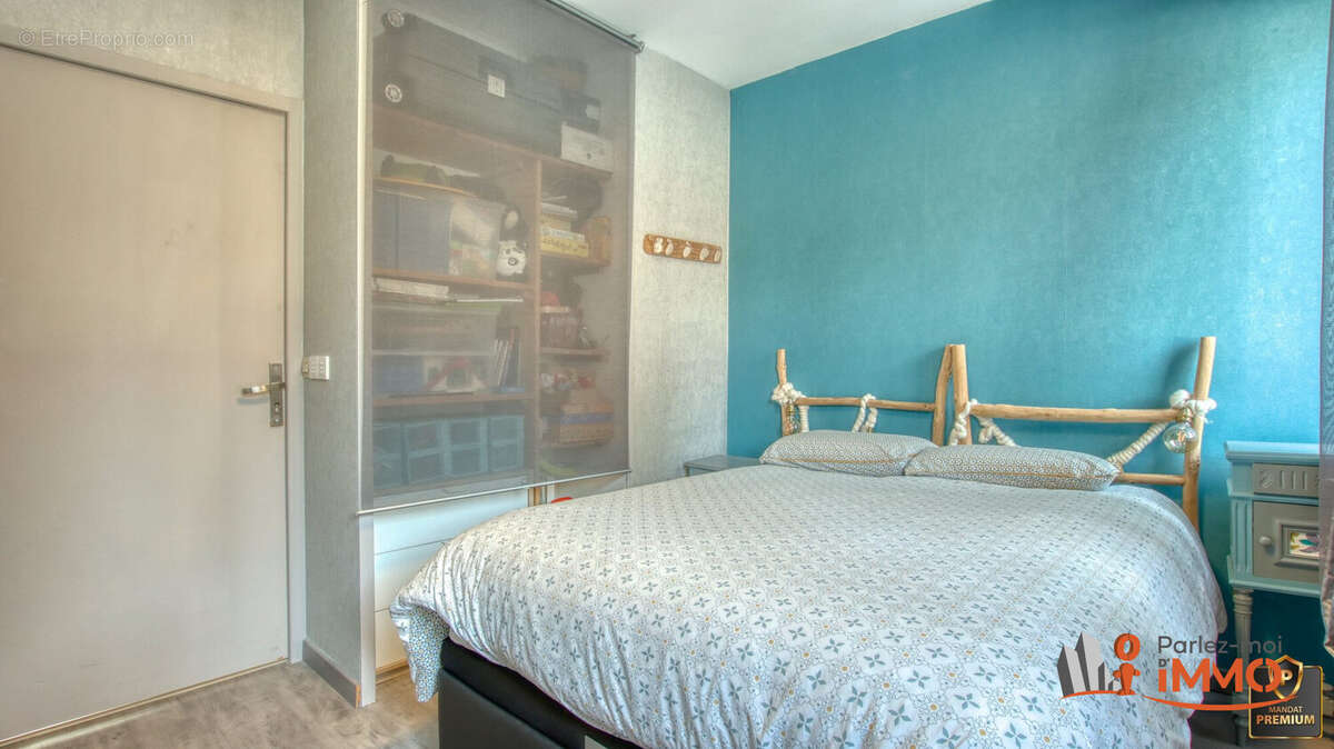 Appartement à SAINT-JEAN-BONNEFONDS