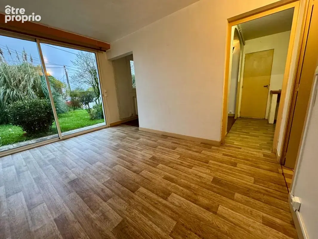 Maison T3 Saintes jardin parking garage - photo 2