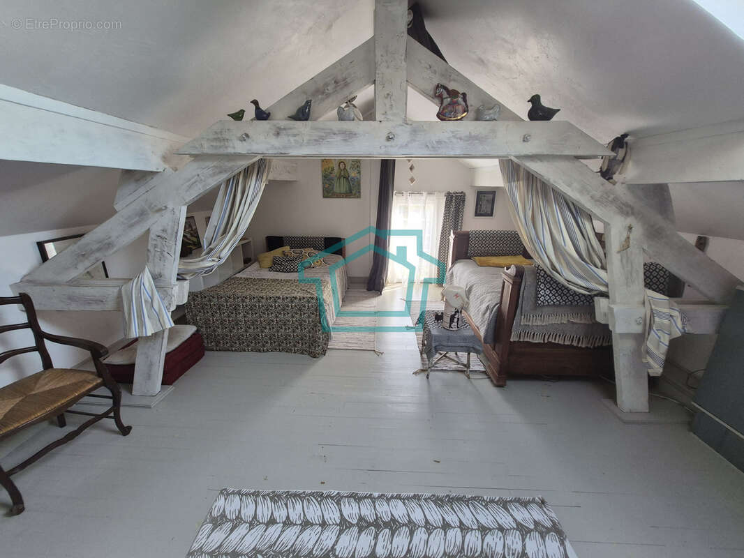 Maison à THOIRY