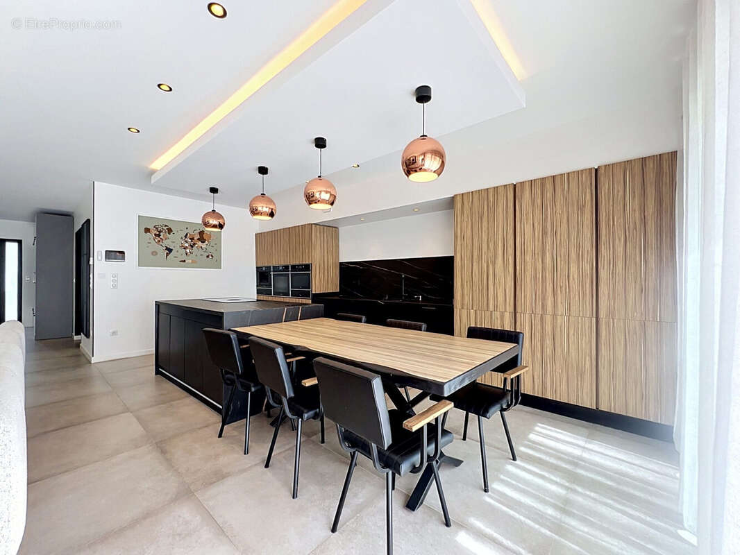 Maison 142 m² à Saint-Thierry  - photo 5