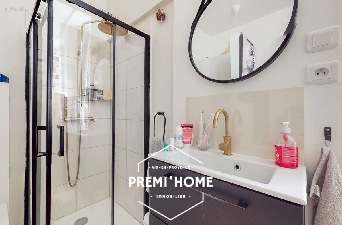 Appartement à MARSEILLE-2E