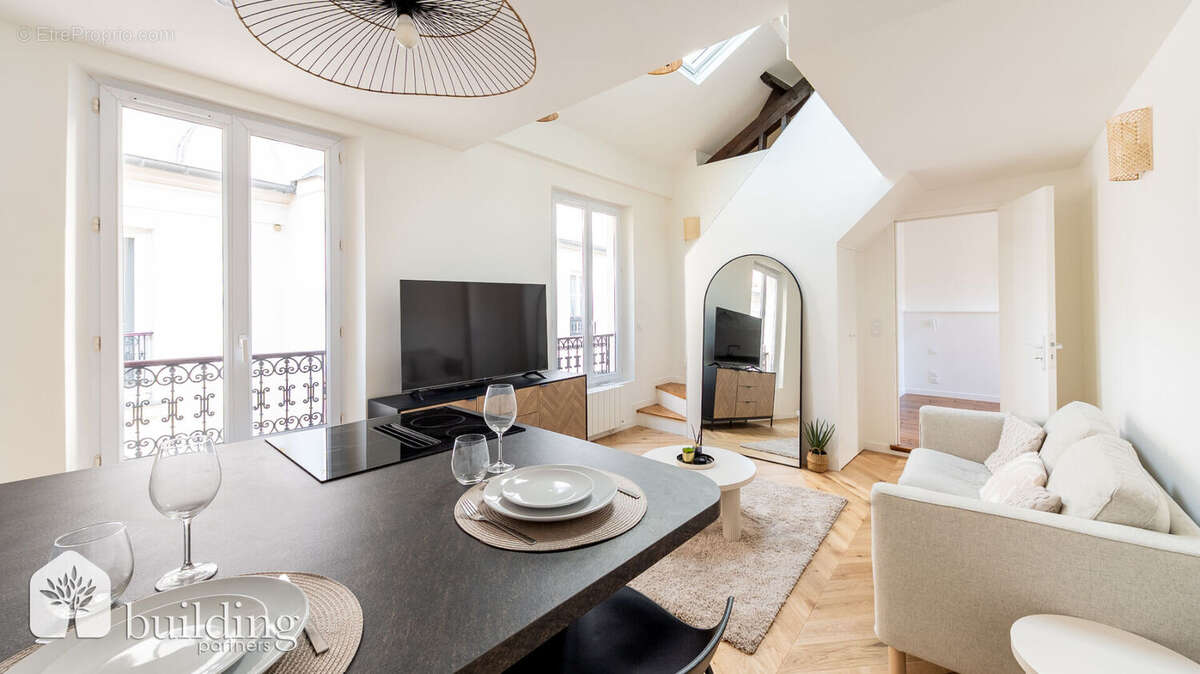Appartement à PARIS-16E