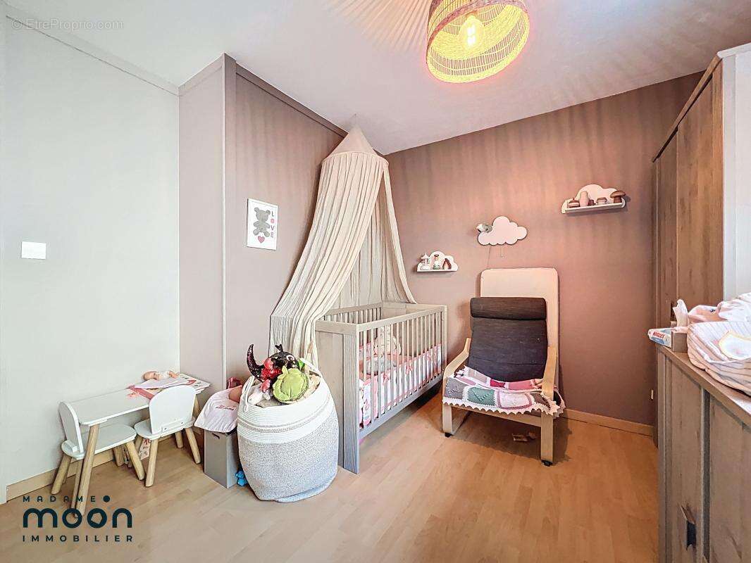 Appartement à OULLINS