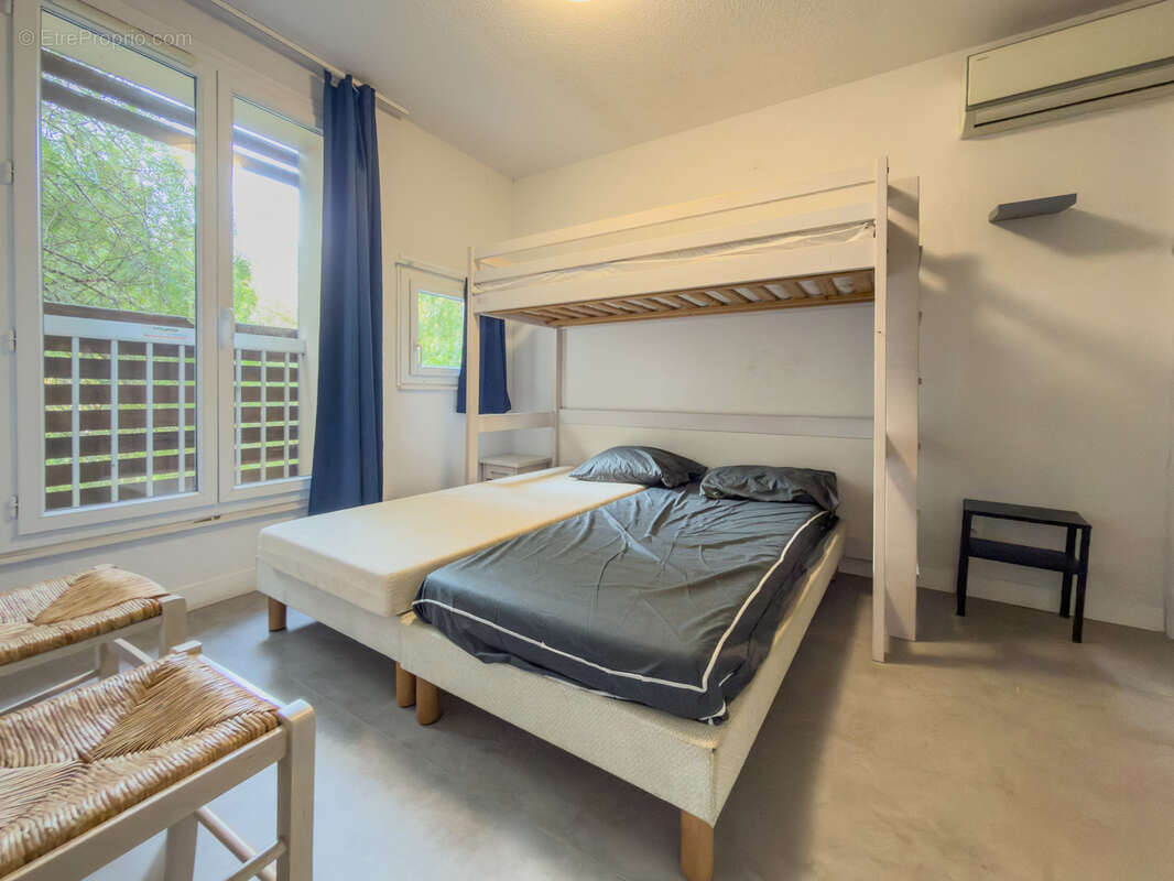 Appartement à LA LONDE-LES-MAURES