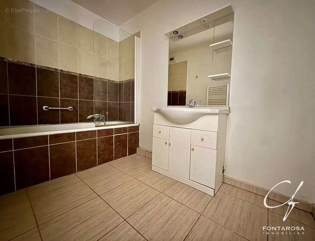 Appartement à SAINT-RAPHAEL