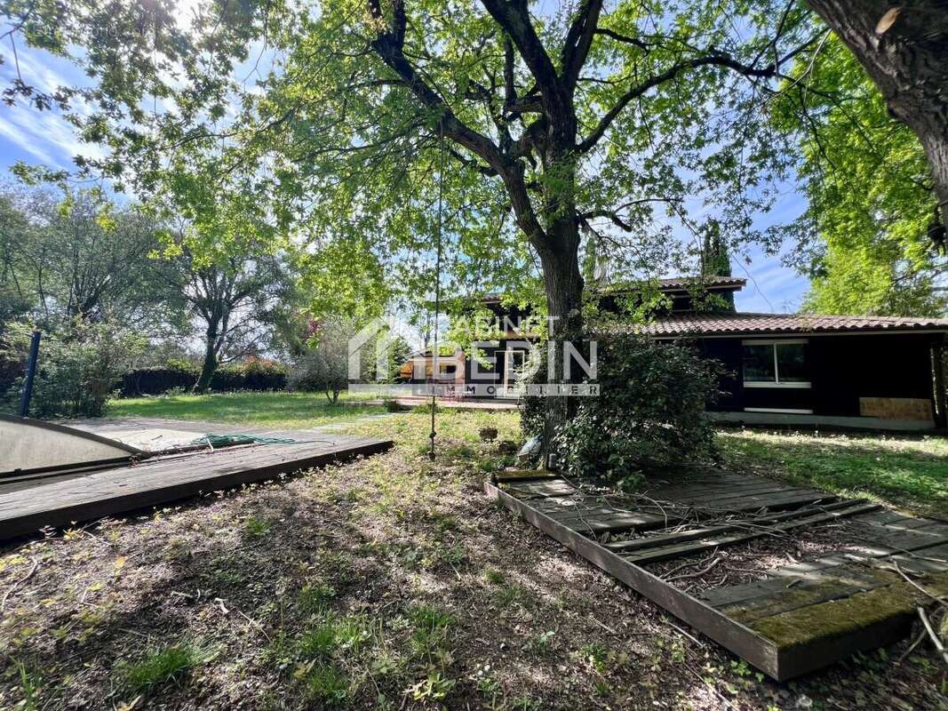 Maison à CARBON-BLANC