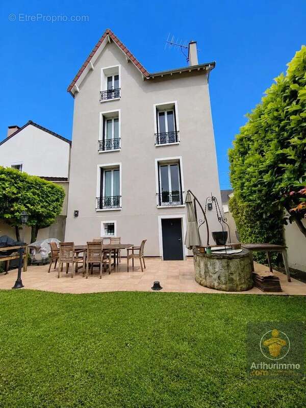 Maison à CHELLES