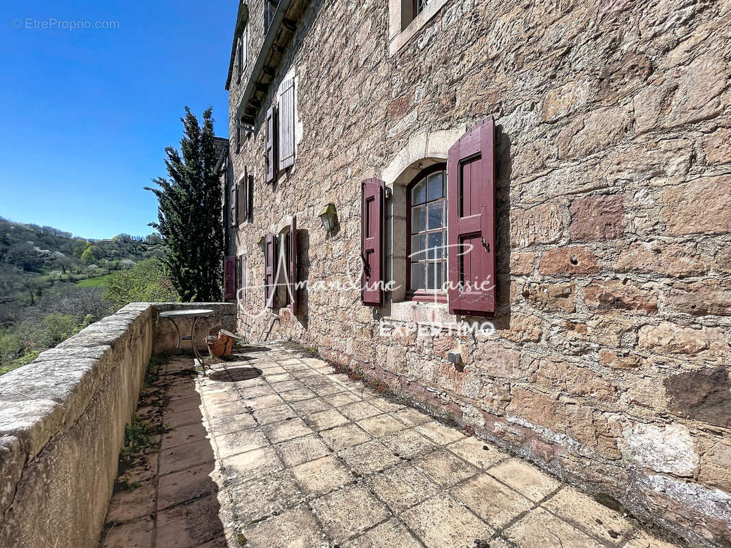 Maison à MONTJAUX
