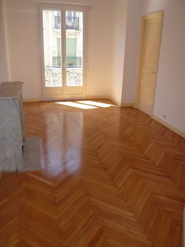 Salle - Appartement à NICE