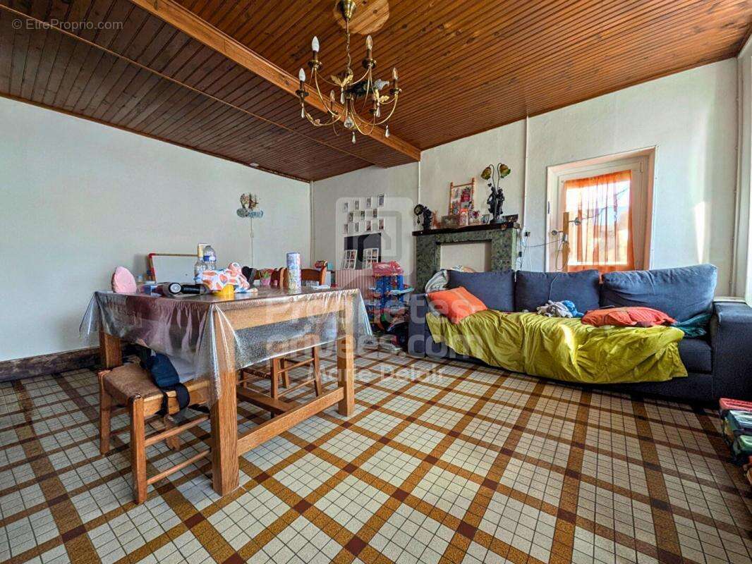 Maison à TRACY-SUR-LOIRE