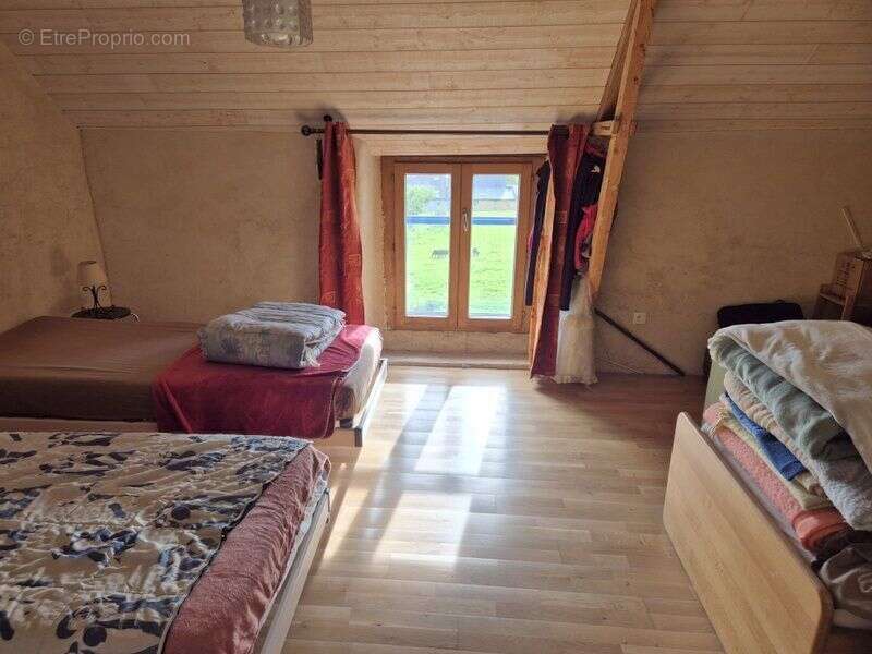 Maison à JOUE-SUR-ERDRE