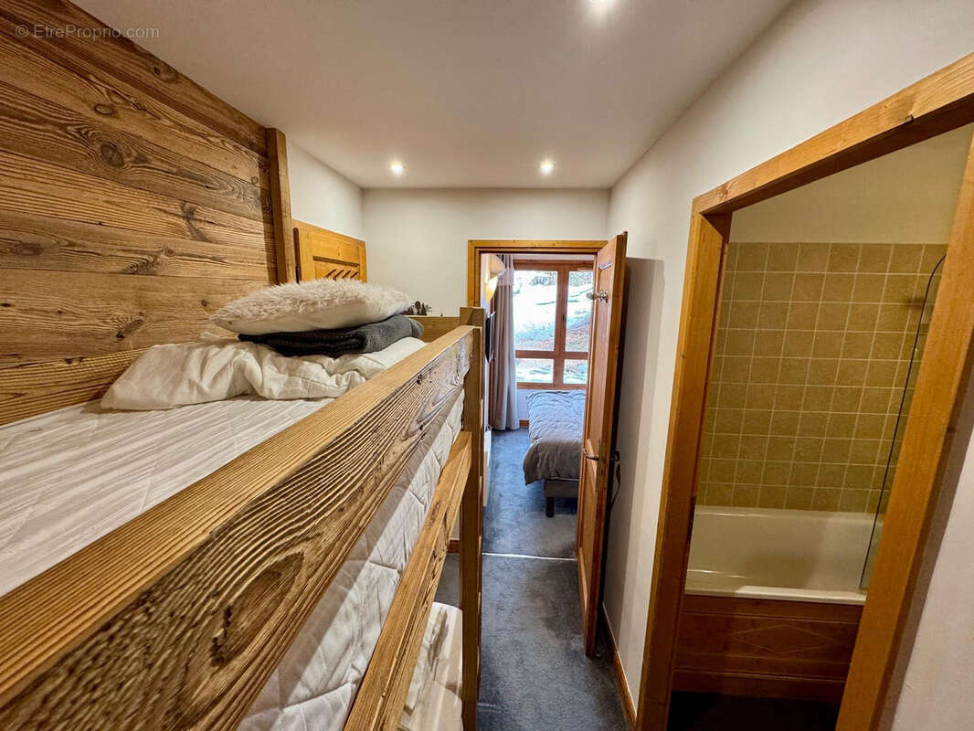 Appartement à LES CHAPELLES