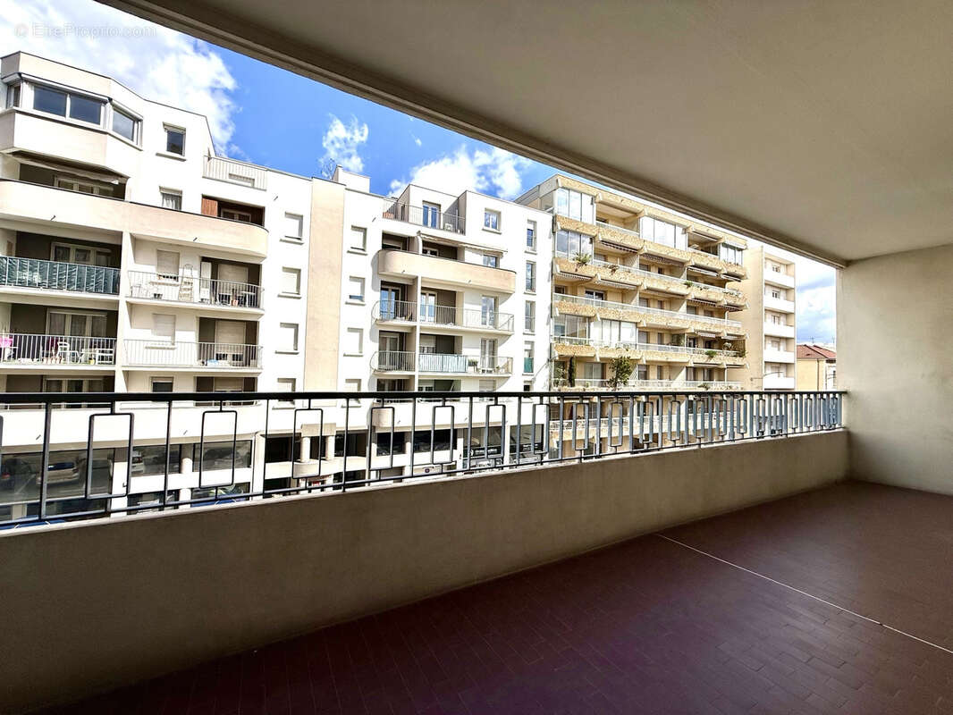 Appartement à ROMANS-SUR-ISERE