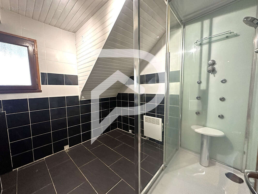 Appartement à HOUDAN