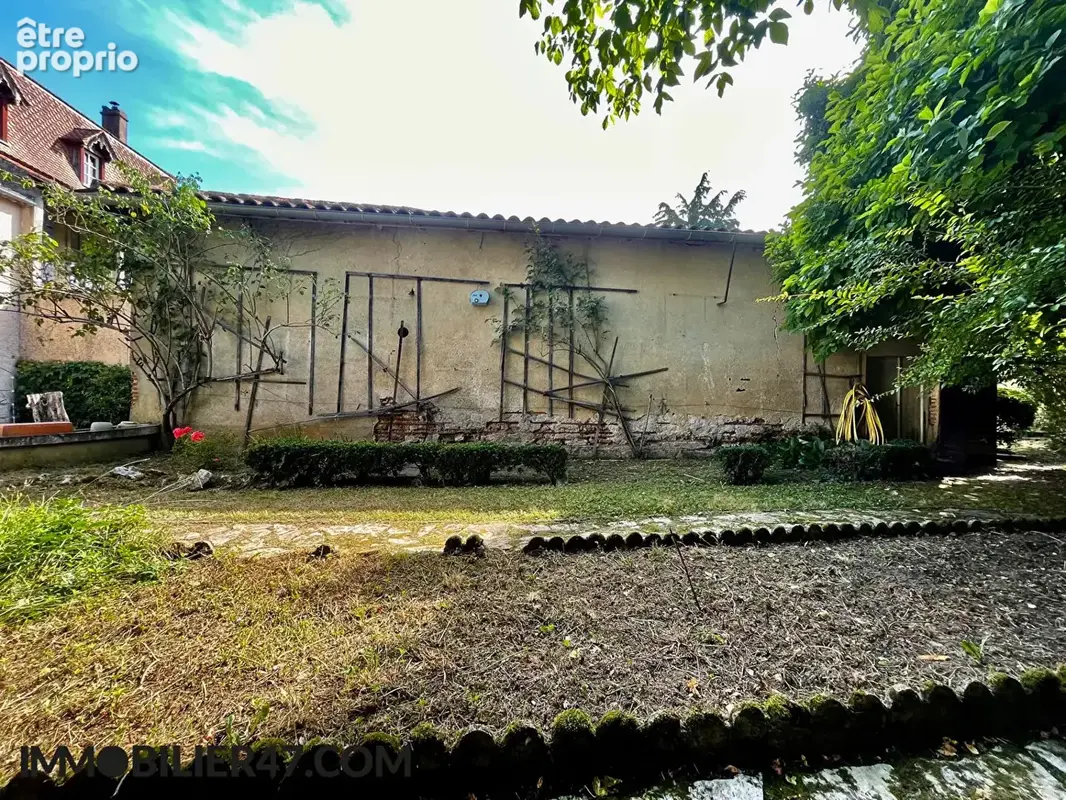 Maison de village avec jardin et garage - photo 12