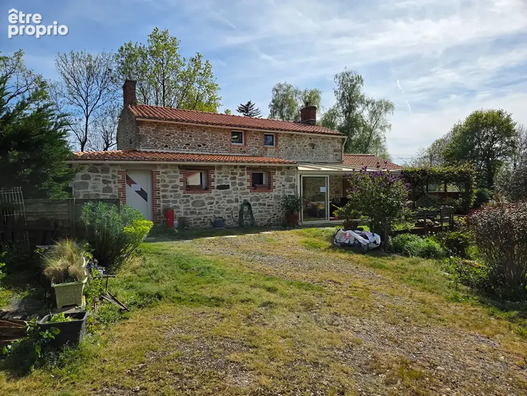 Maison à BEAUFOU