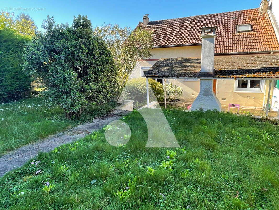 Maison à SUCY-EN-BRIE