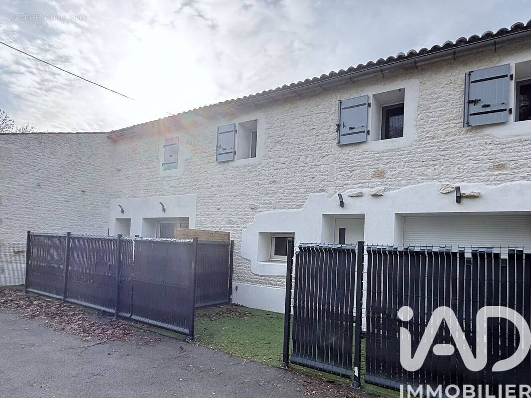 Photo 1 - Maison à AIGREFEUILLE-D&#039;AUNIS