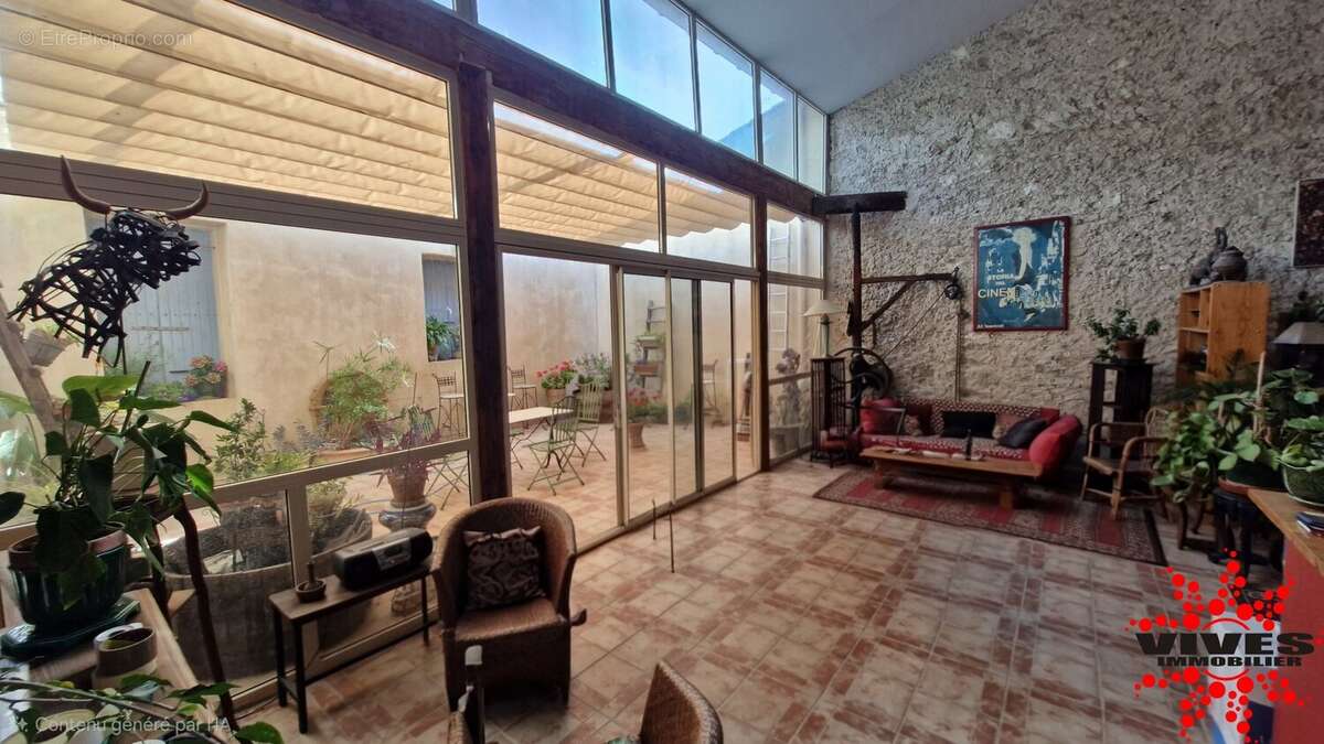 Maison à NISSAN-LEZ-ENSERUNE