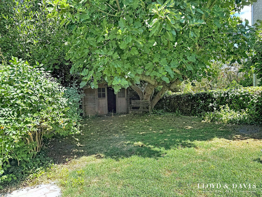 Maison 142 m² à Talmont-Sur-Gironde  - photo 5