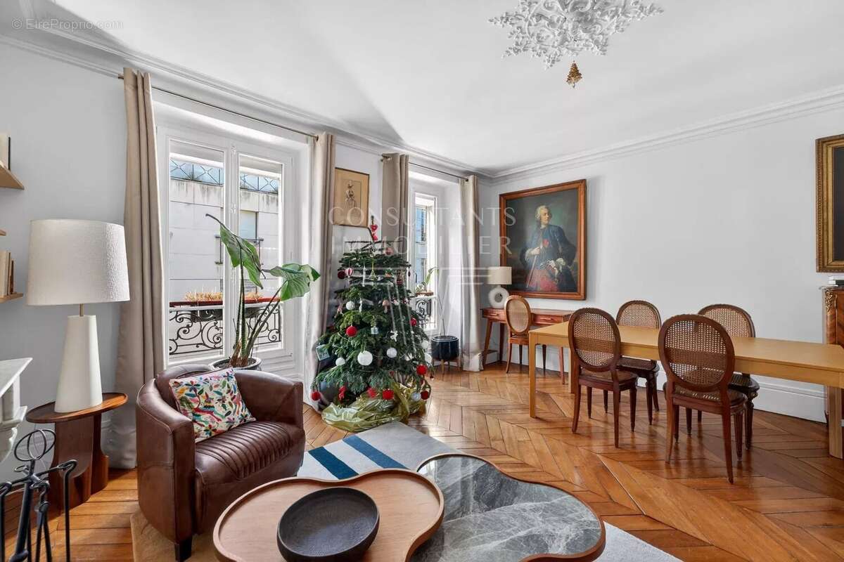 Appartement à LEVALLOIS-PERRET