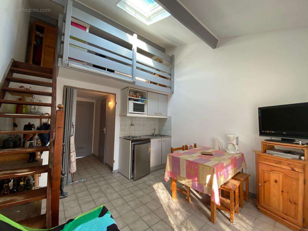 Maison à LES MATHES