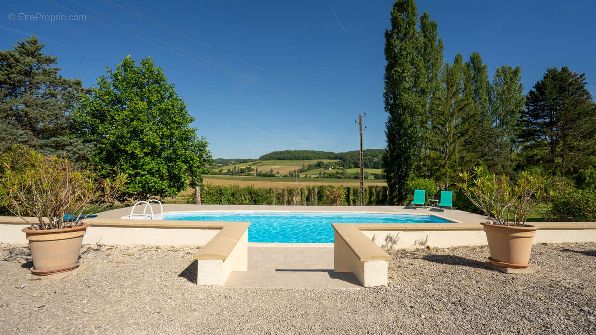 Maison à TREJOULS