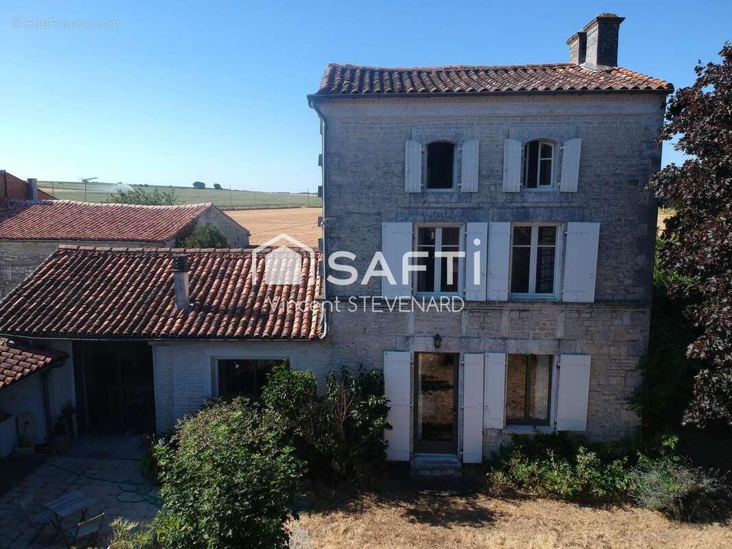 Photo 2 - Maison à LIGNE