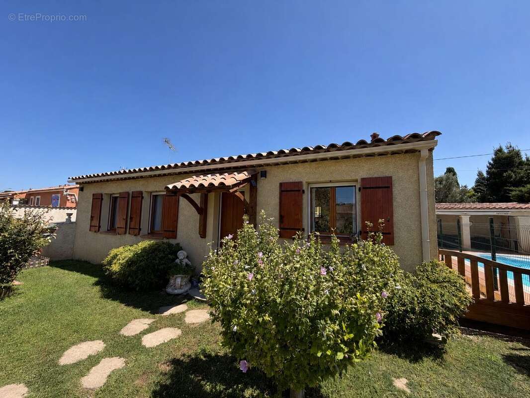 Maison 83 m² à Marignane  - photo 2