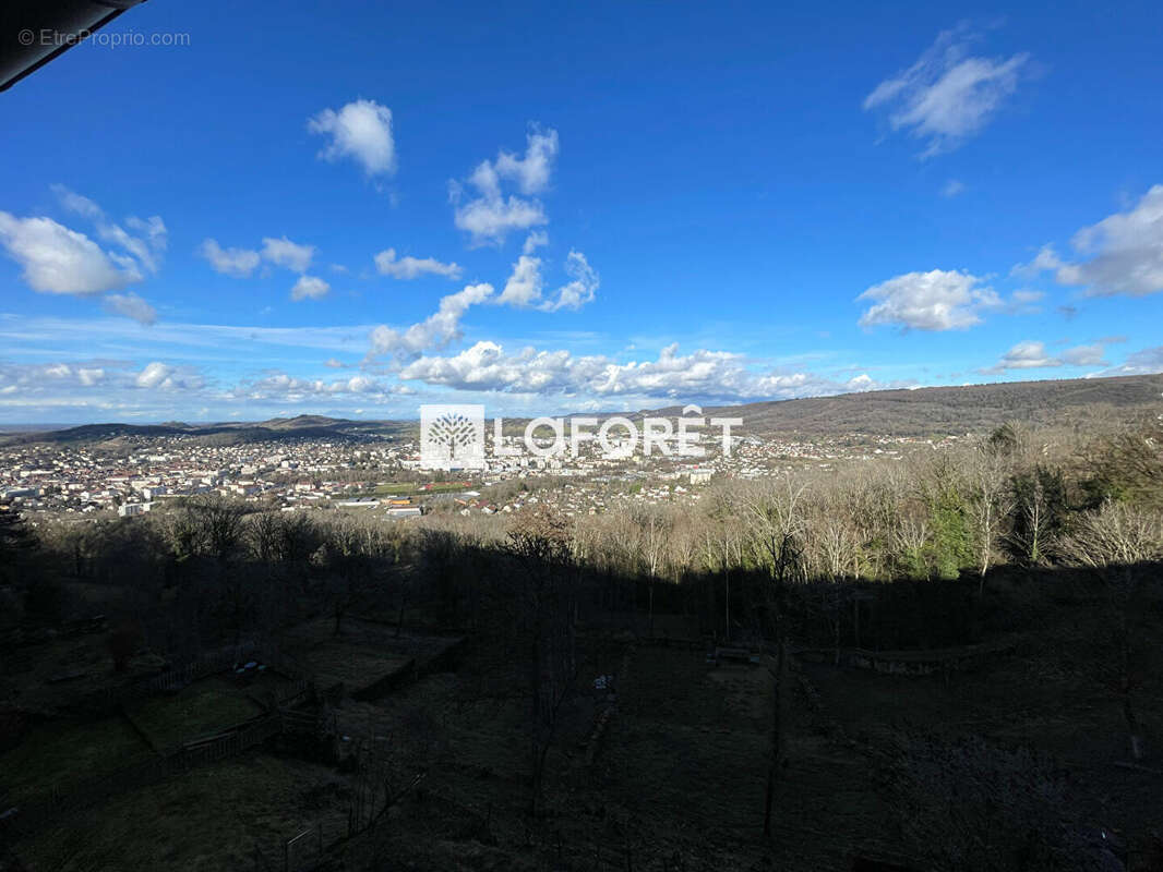 Maison à LONS-LE-SAUNIER