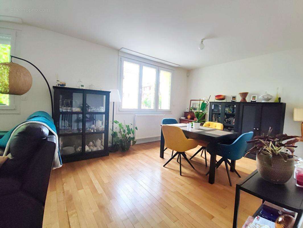 Maison à NOISY-LE-SEC