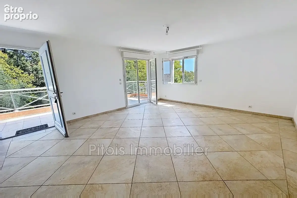 Appartement 62 m² à Grasse  - photo 2