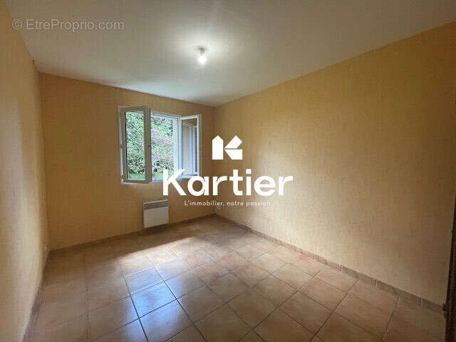 Maison à LAMOTHE-MONTRAVEL