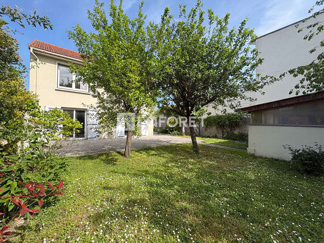 Maison à VITRY-SUR-SEINE