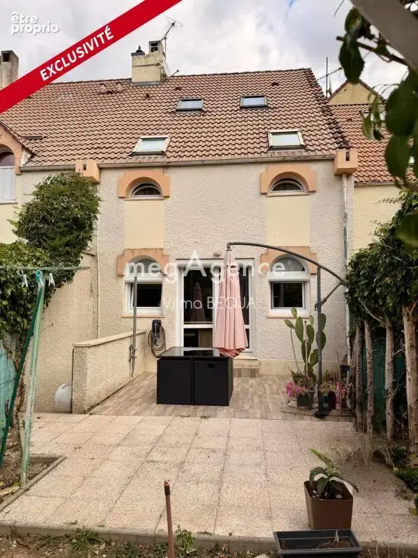 Maison à PARON