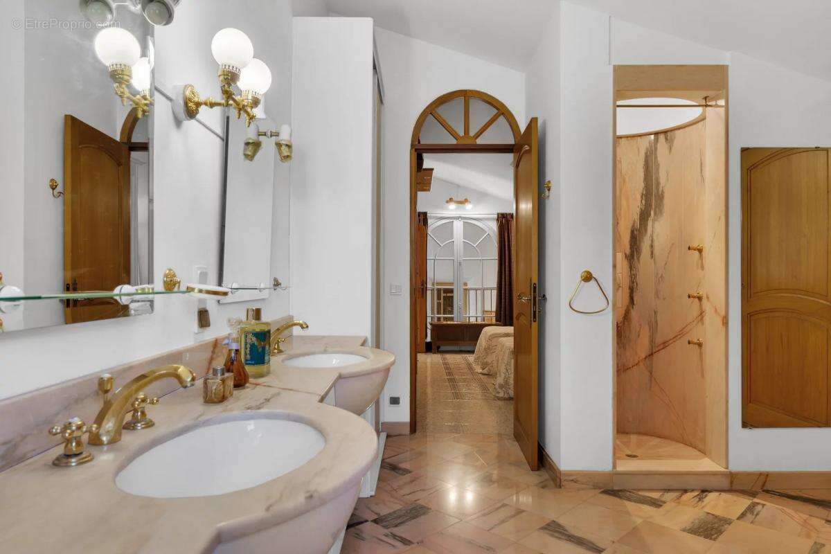 Maison à DRAGUIGNAN