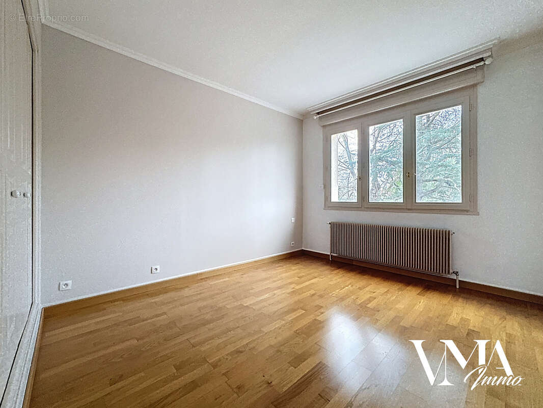 Appartement à ANSE