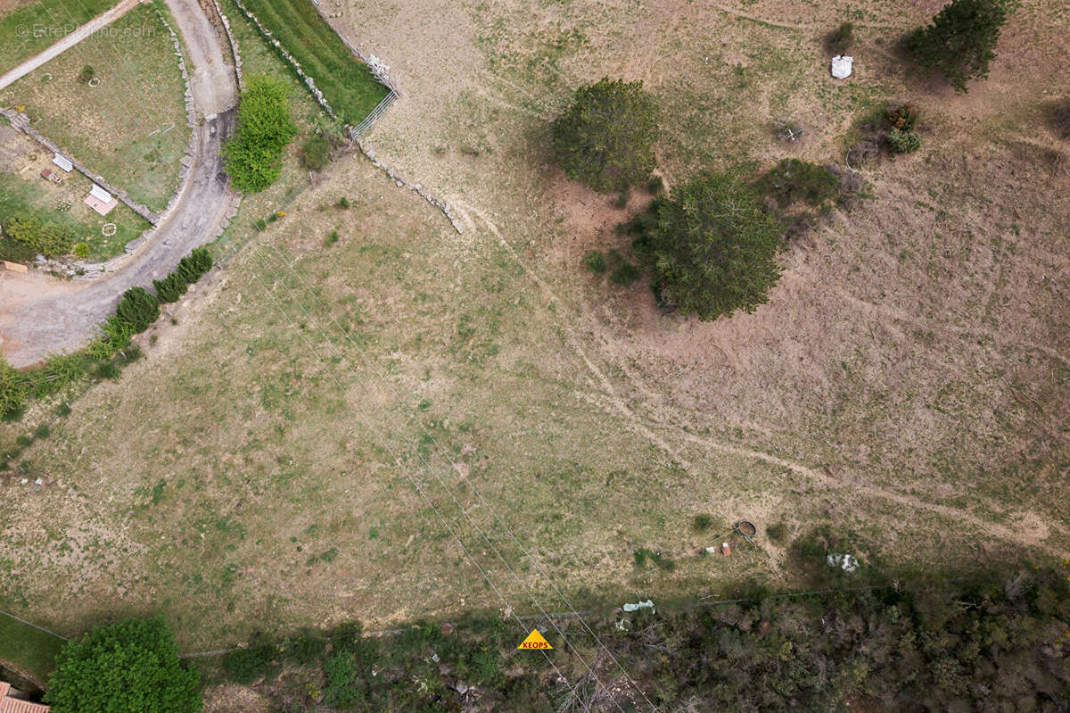 Terrain à CARCASSONNE