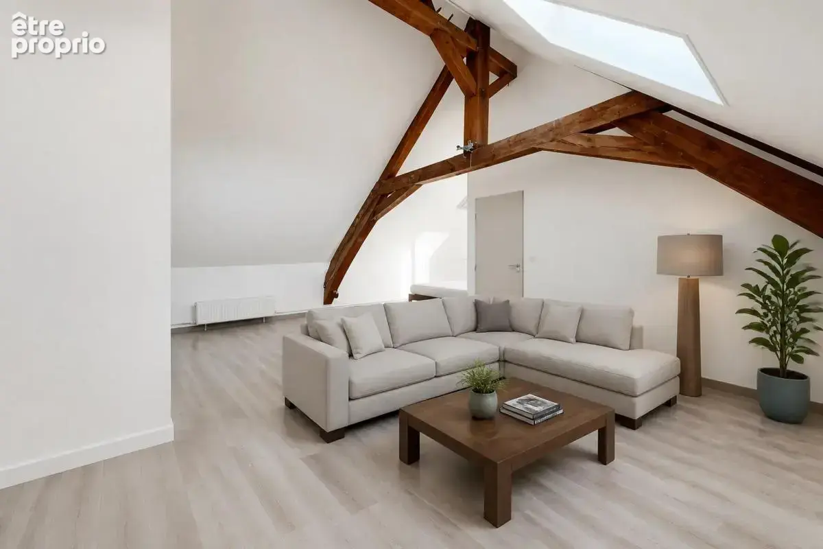 Grande Maison de Caractère avec Terrain Arboré à Lapeyrouse - photo 13