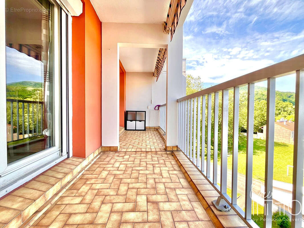 Appartement à FONTAINES-SUR-SAONE