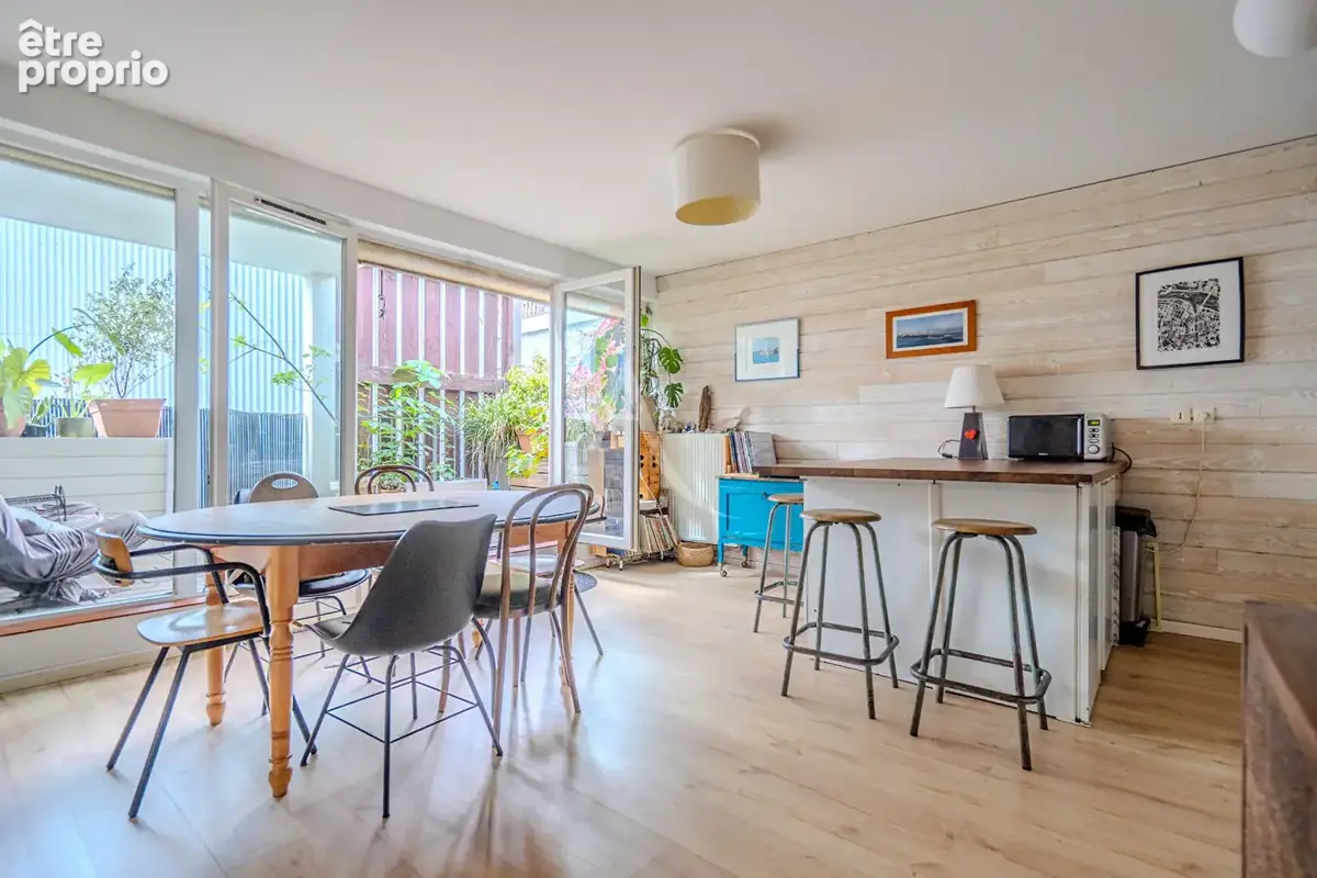 Appartement à BORDEAUX