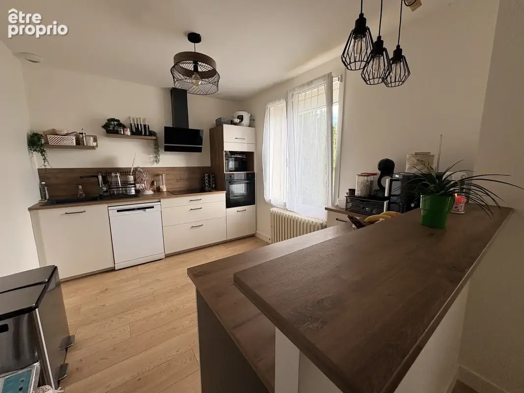 Maison 3 pièces 79 m² à vendre à Gannat (03800) - photo 2