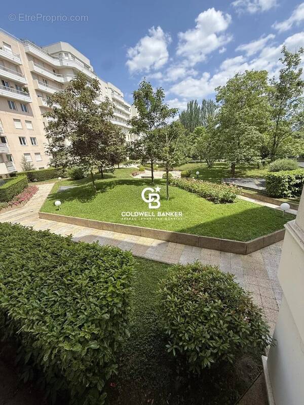 Appartement à ISSY-LES-MOULINEAUX