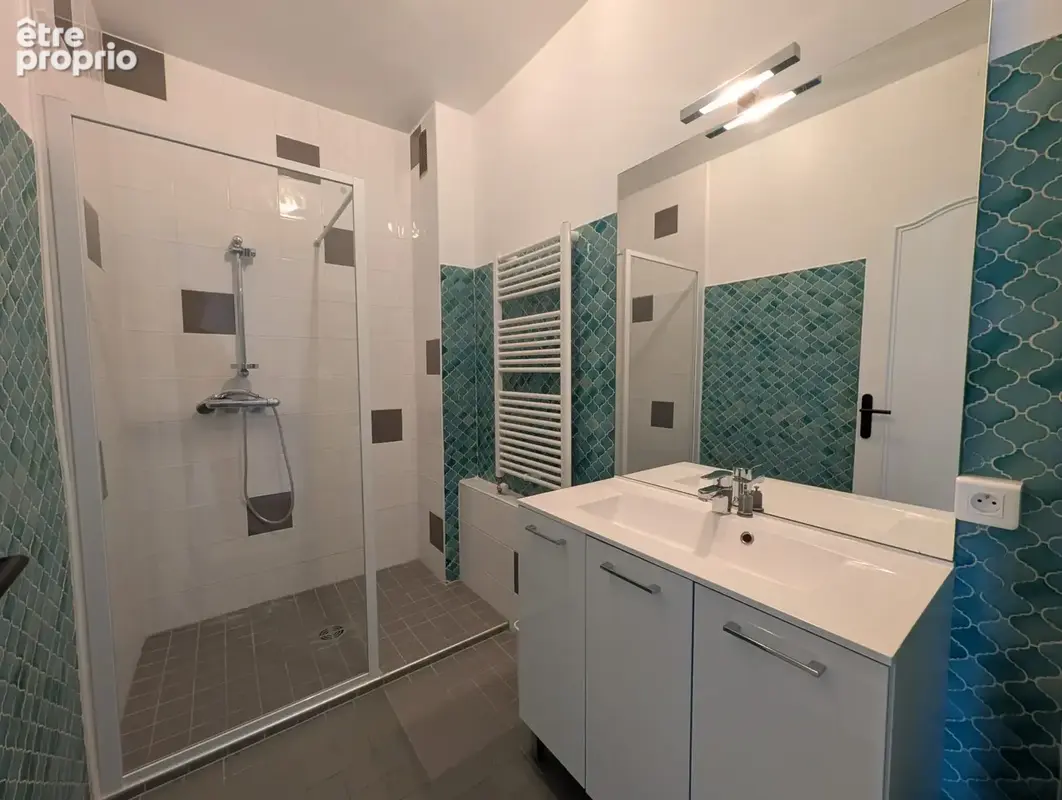 Appartement 134 m² à Bron  - photo 9