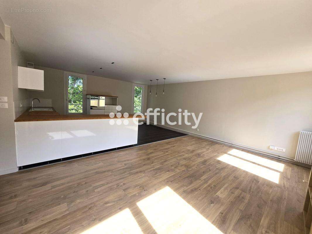 Appartement à MAUREPAS