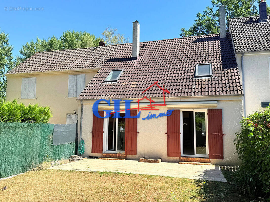 Maison à CESSON