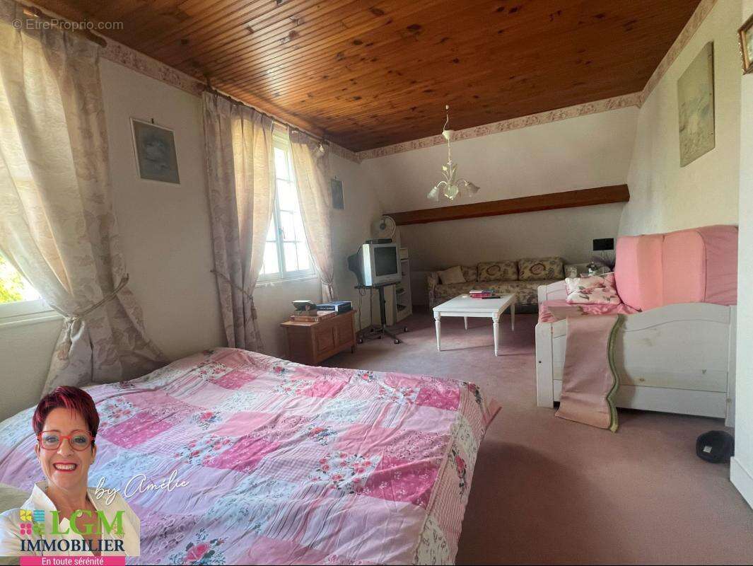 Maison à ETAMPES-SUR-MARNE