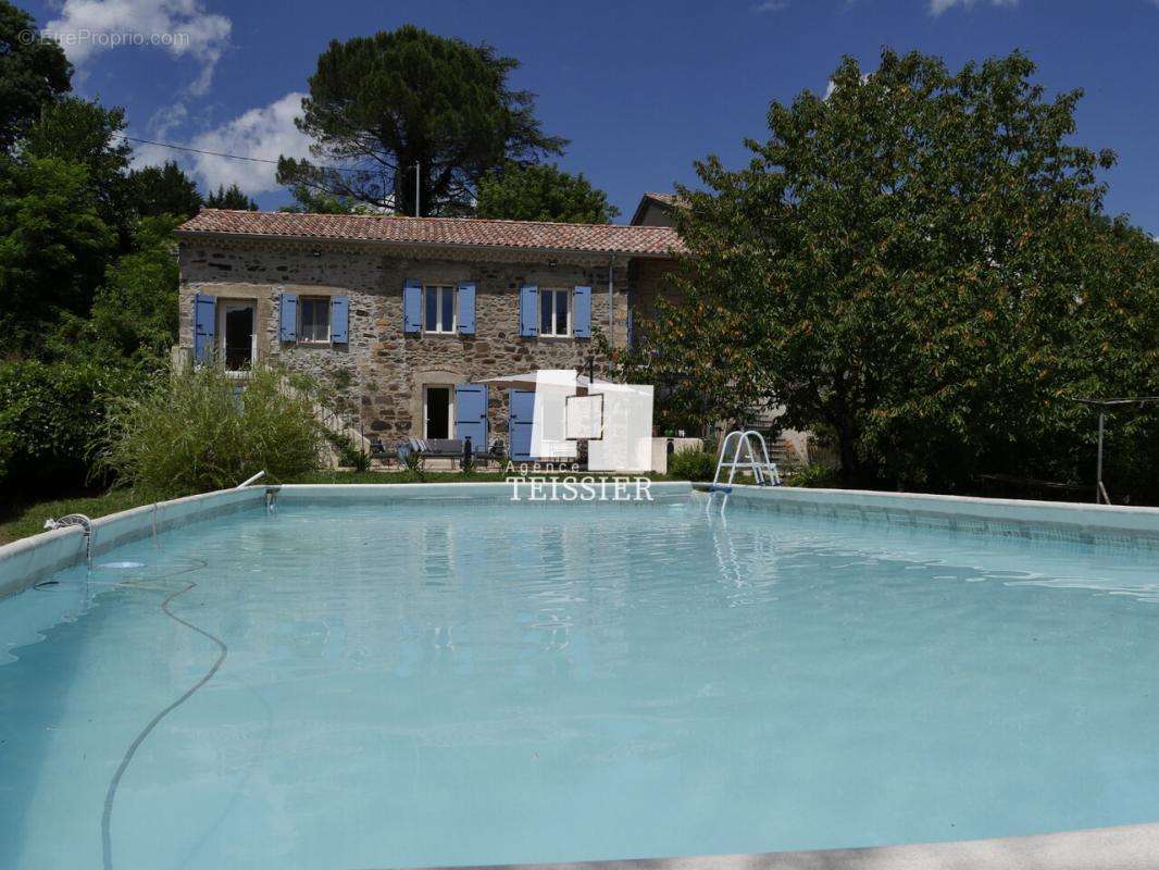 Maison à SAINT-AMBROIX