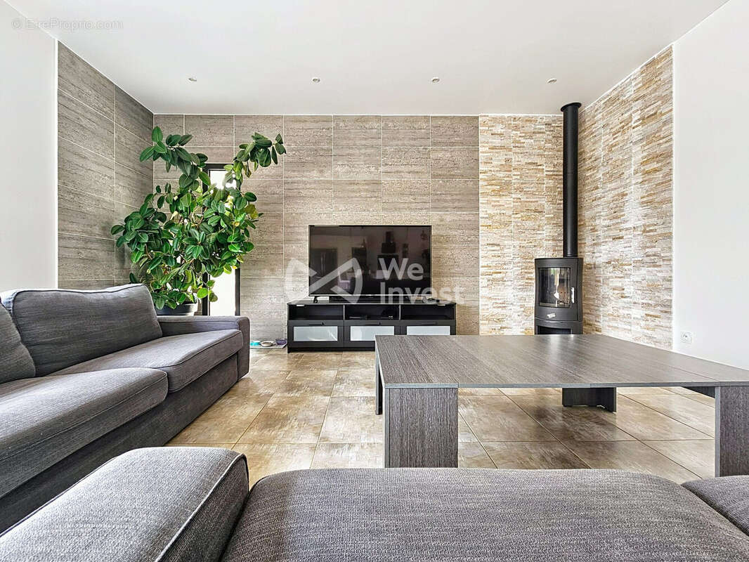 Maison à SAINT-JEAN-DE-LA-BLAQUIERE